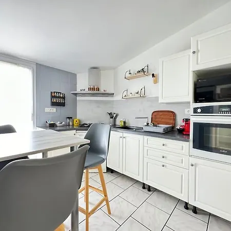 Lägenhet Maison 6 Couchages Avec Grand Jardin Parking *
